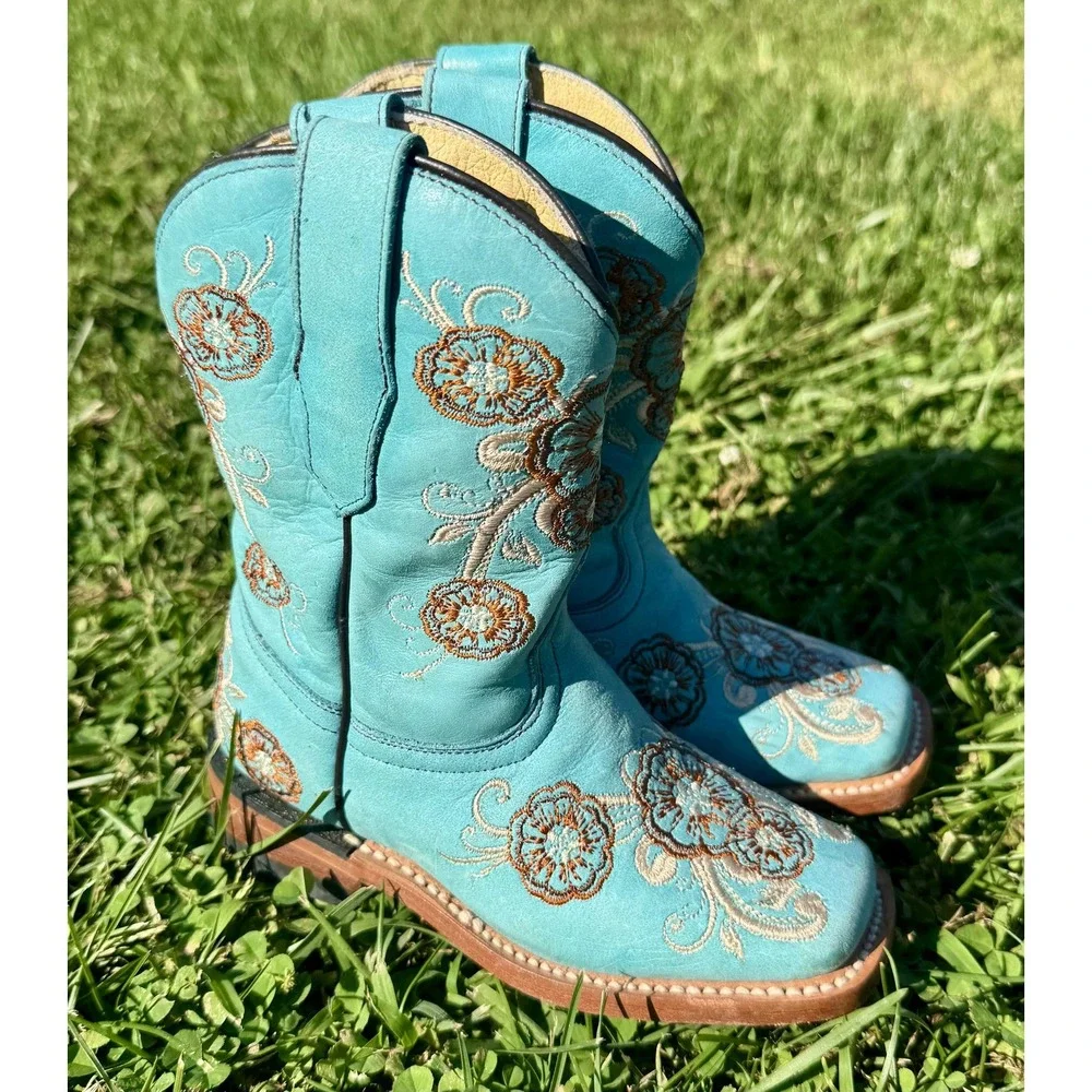 Corral kids western